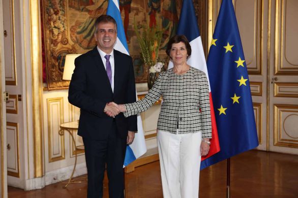Le ministre des Affaires étrangères israélien, Eli Cohen, a rencontré à Paris son homologue Catherine Colonna