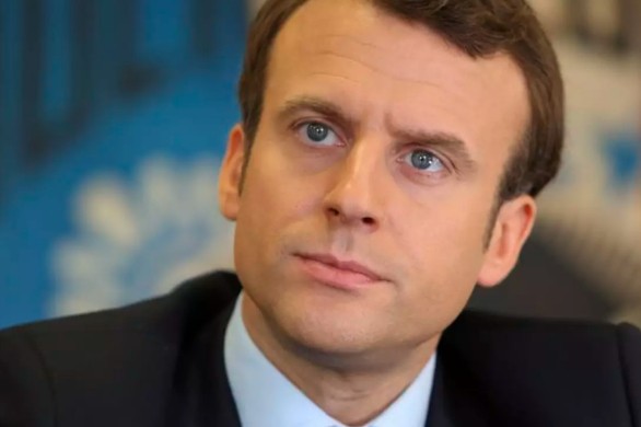 Hommage national à Robert Badinter : «Votre nom devra s'inscrire au Panthéon», souligne Emmanuel Macron