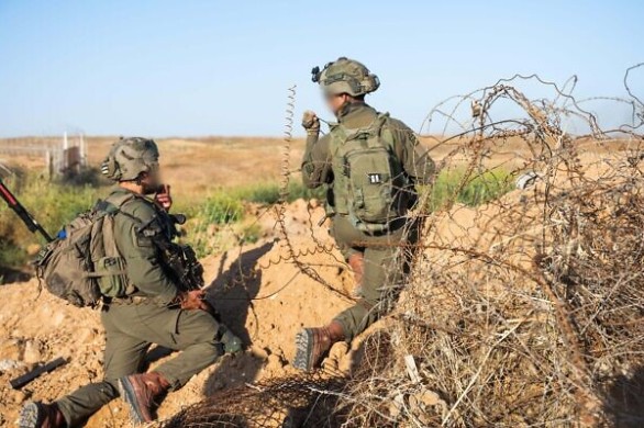 Tsahal frappe un poste de lancement de mortiers dans le centre de Gaza