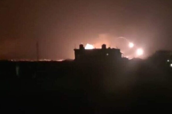 8 soldats syriens blessés suite à une frappe aérienne imputée à Israël à Damas