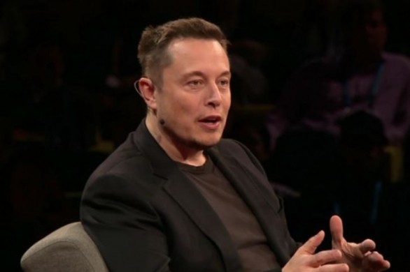 Elon Musk promet de réintégrer le compte de l'antisémite Nick Fuentes