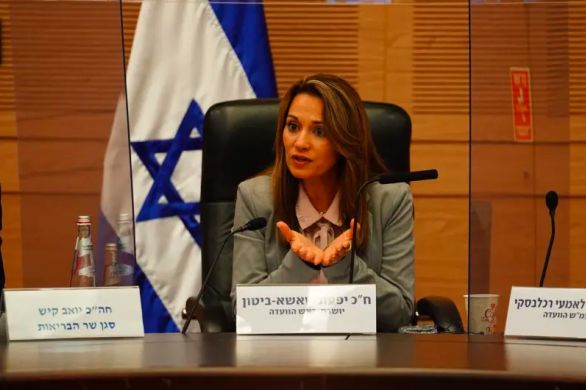 La présidente de la commission coronavirus de la Knesset va être renvoyée