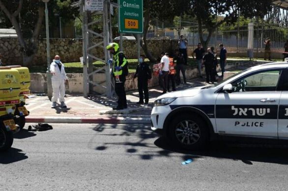 Le Shin Bet confirme que l'attaque au couteau à Petah Tikva était une attaque terroriste