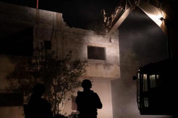 Tsahal démolit la maison d'un Palestinien accusé du meurtre du Rabbin Shai Ohayon