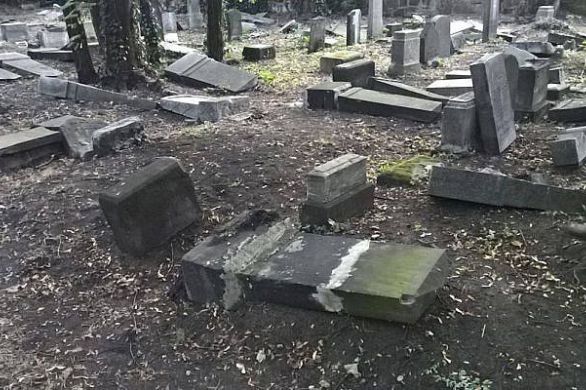 Des cimetières juifs profanés en Hongrie et Moldavie
