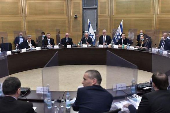 Le cabinet israélien se réunit pour discuter de la prolongation du confinement
