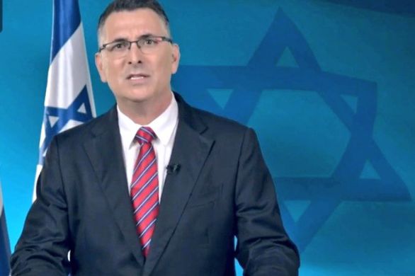 Elections Israël: Gideon Sa'ar envoie une branche d'olivier à Naftali Bennett