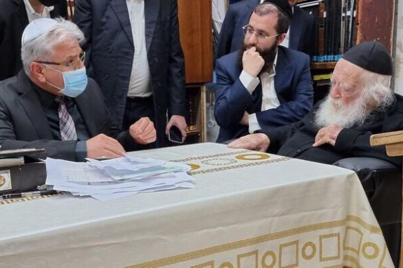Rav Haim Kanievsky: les enseignants non vaccinés ne seront pas les bienvenus dans les yeshivot
