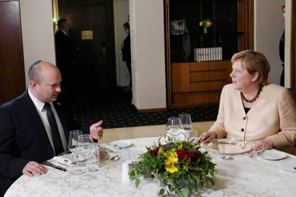 Angela Merkel en visite en Israël: "La sécurité de l'Etat hébreu restera toujours d'une importance centrale"