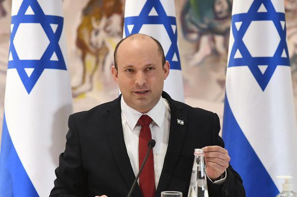 Bennett approuve le plan permettant aux touristes étrangers de revenir en Israël le 1er novembre