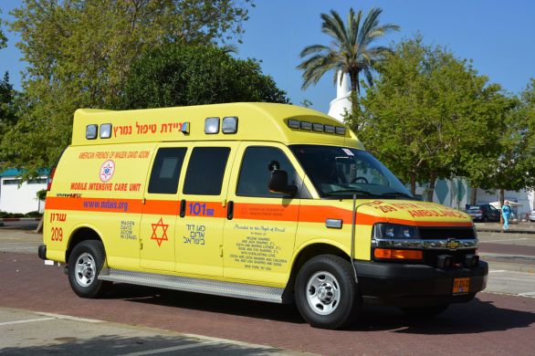 Un chauffeur de bus israélien blessé par des jets de pierres au Nord-Est de Jérusalem